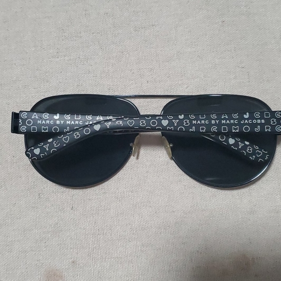 Marc Jacobs sunglasses - Picture 3 of 4